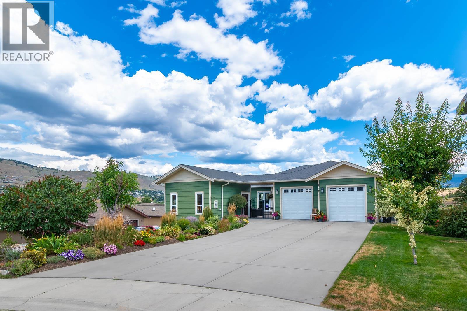 1025 Longacre Place