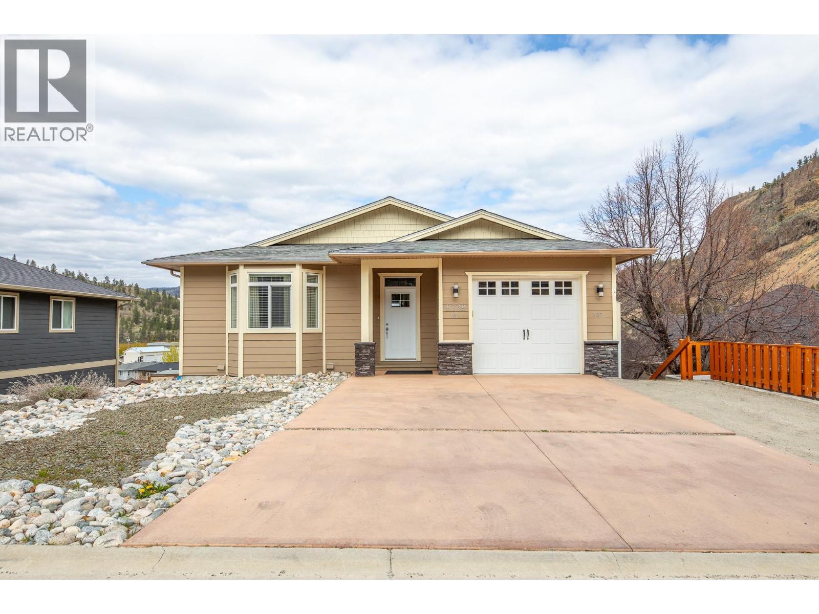 8738 PALMER Place