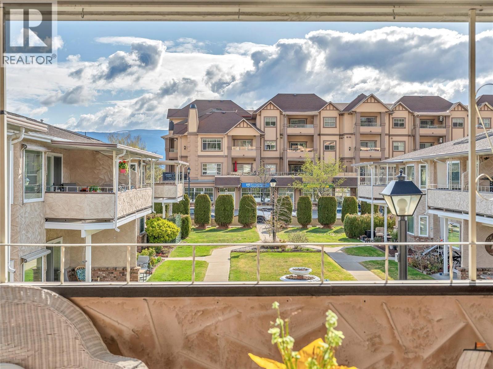 13620 VICTORIA Road Unit# 19