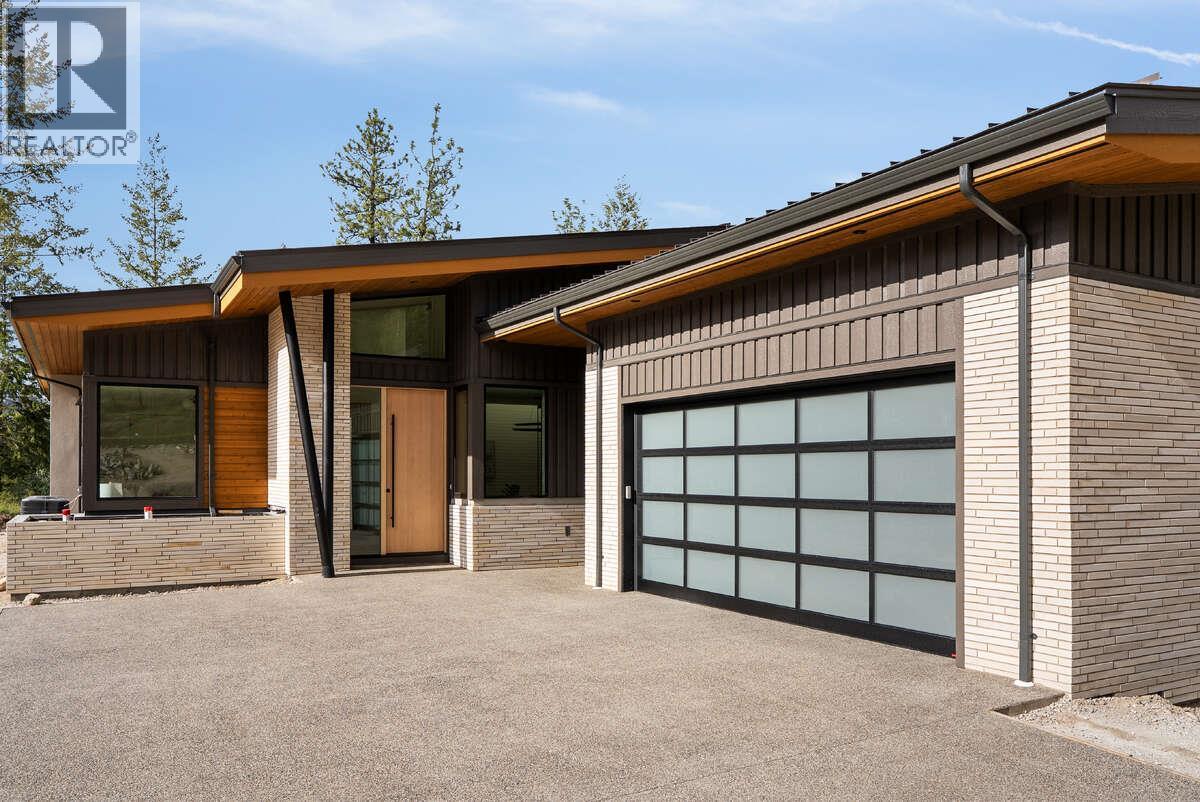818 Predator Ridge Drive