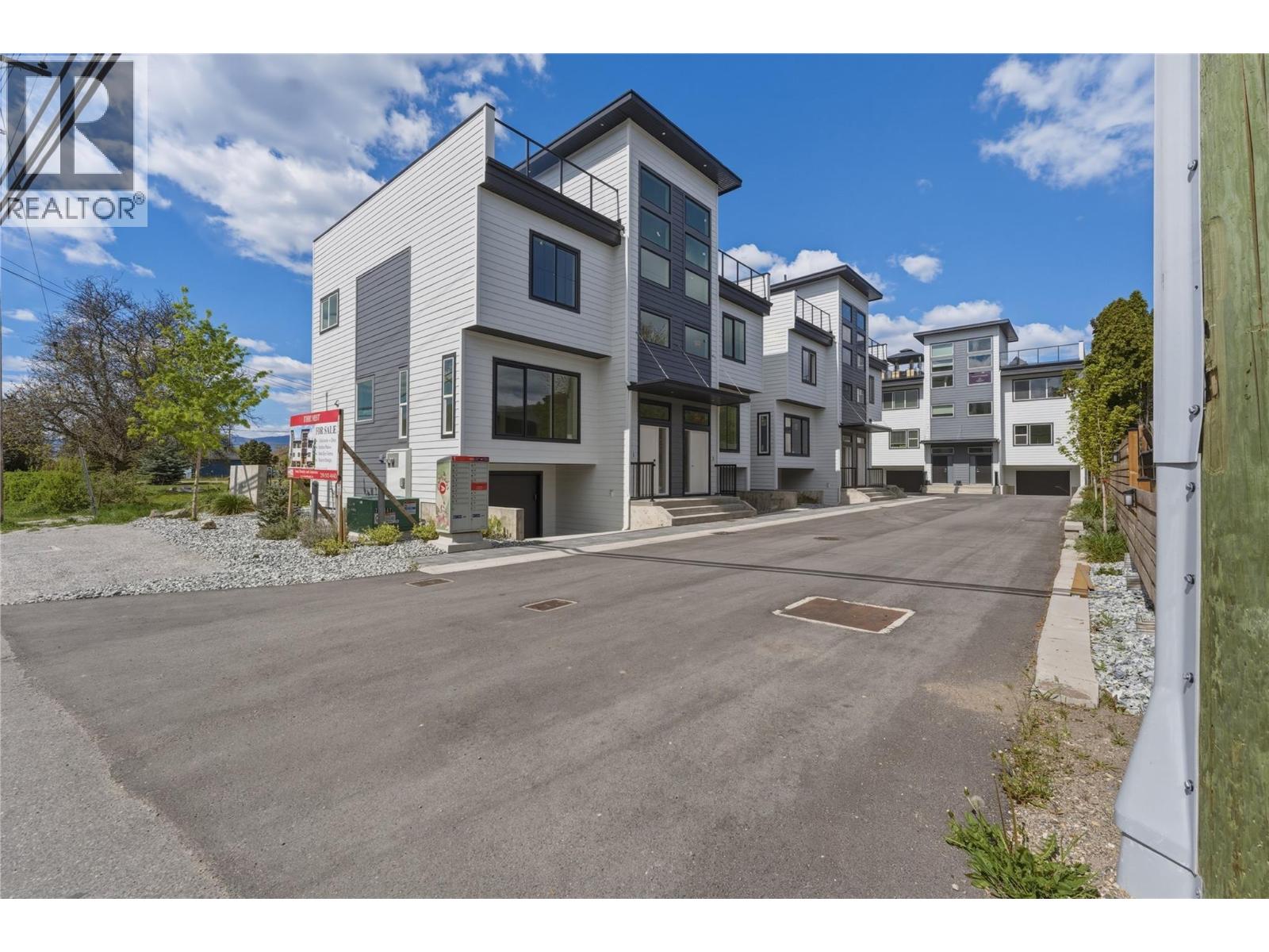 5661 Okanagan Landing Road Unit# 2