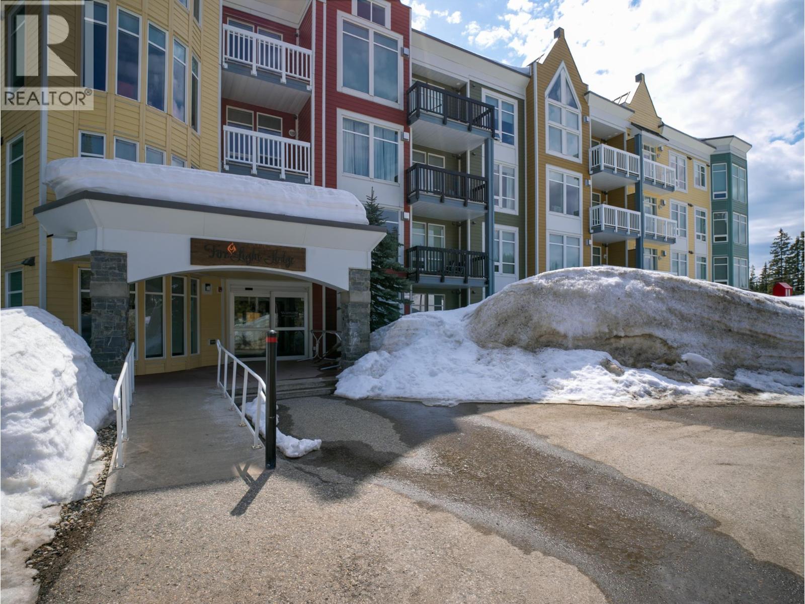 30 Monashee Road Unit# 303
