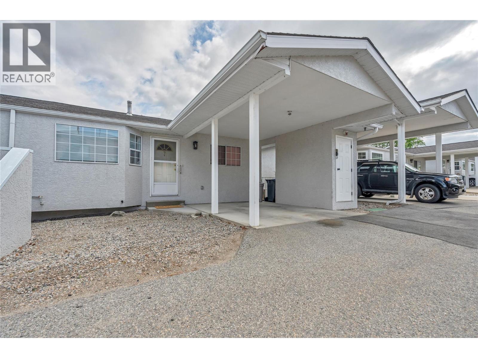 14615 Victoria Road Unit# 7