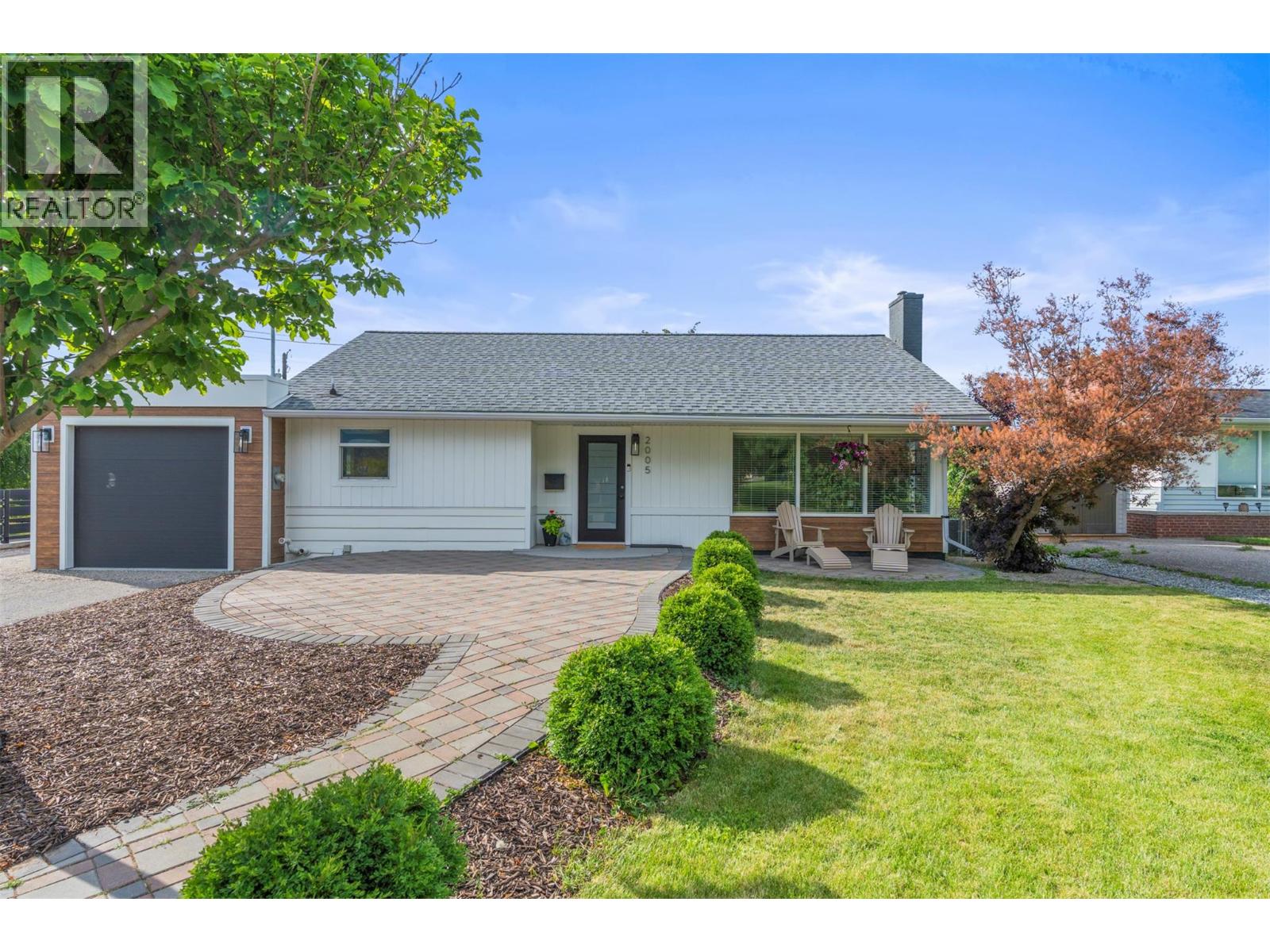 2005 28 Crescent