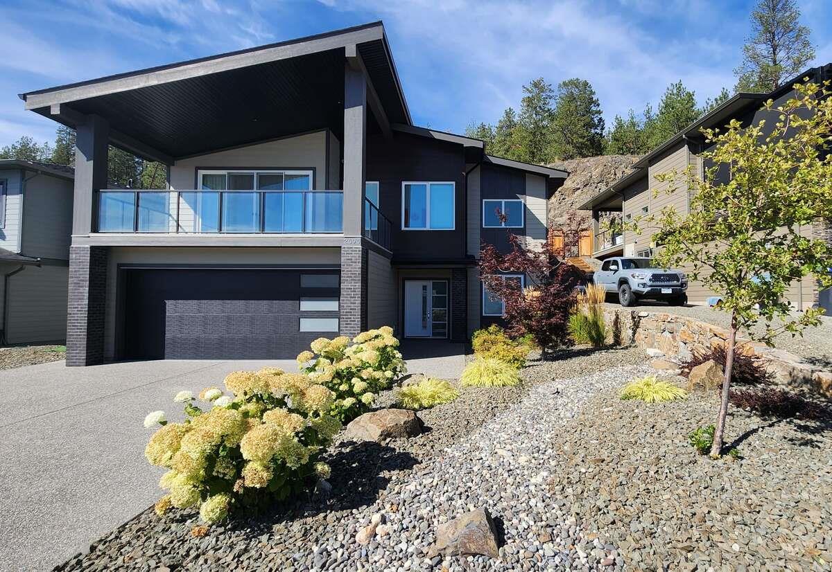 2590 Crown Crest Drive, West Kelowna