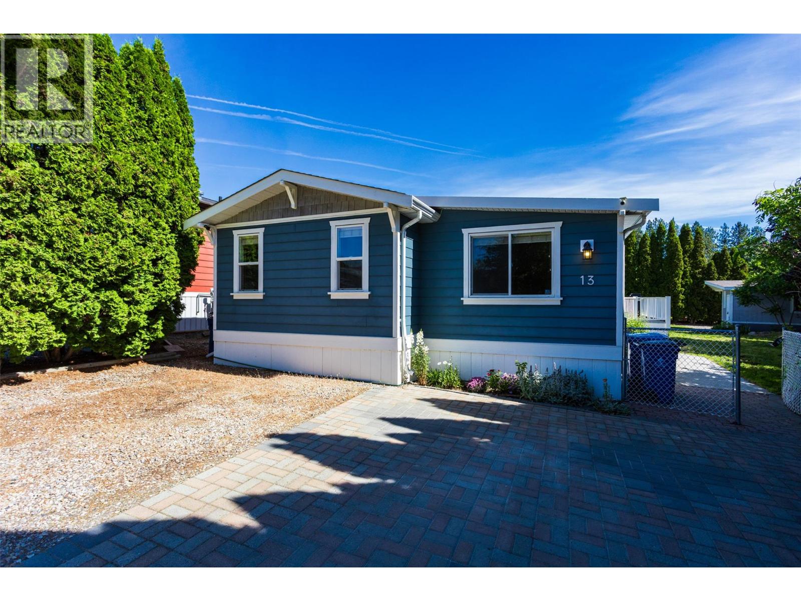 3381 Village Green Way Unit# 13