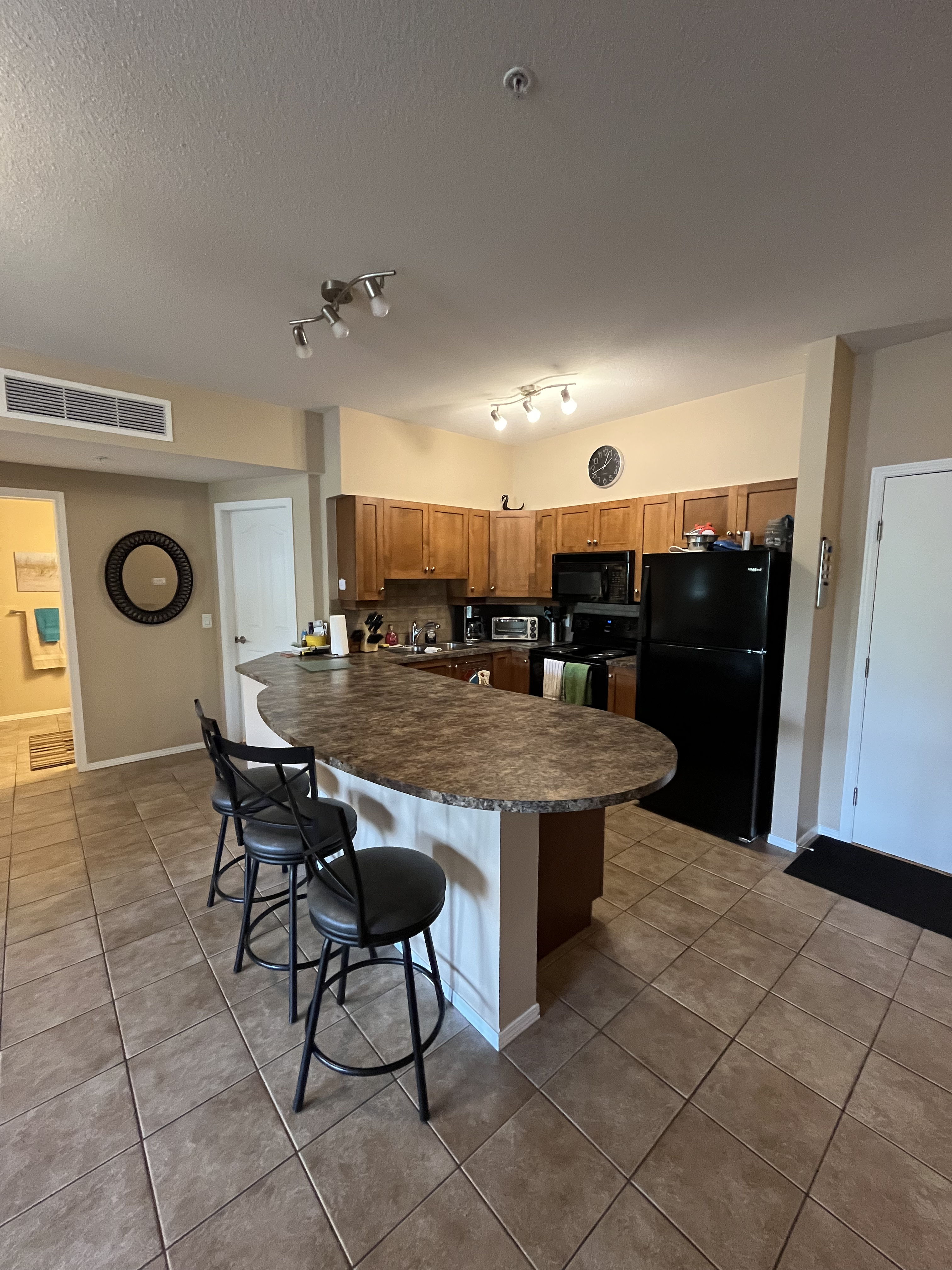 Student Rental at Via Centrale! 