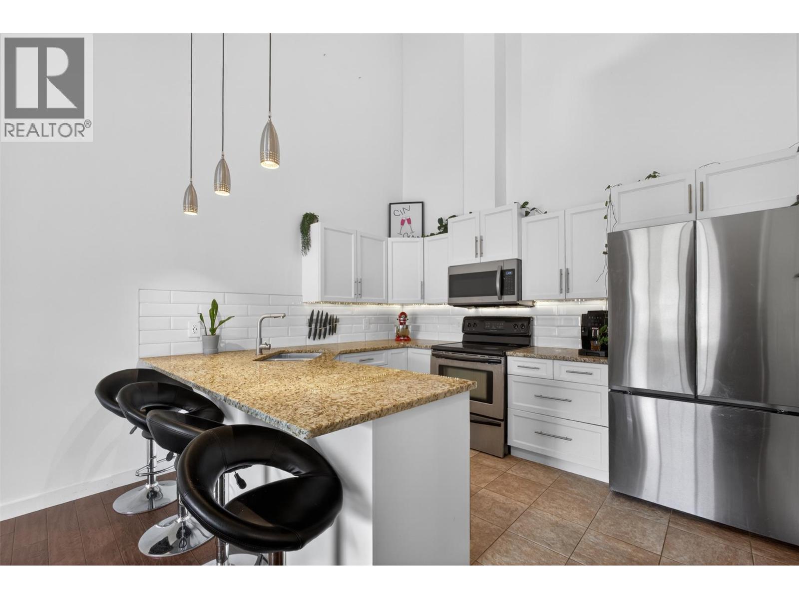 2120 Shannon Ridge Drive Unit# 303
