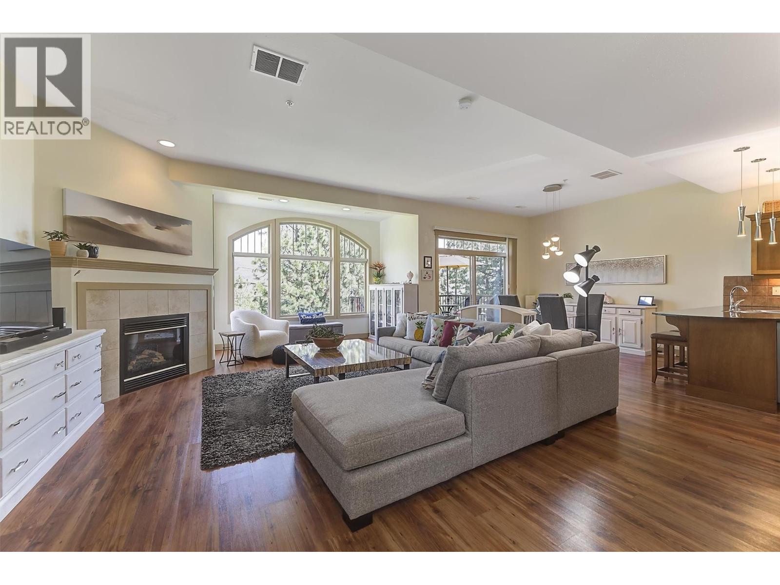 1795 Country Club Road Unit# 206 Lot# 14