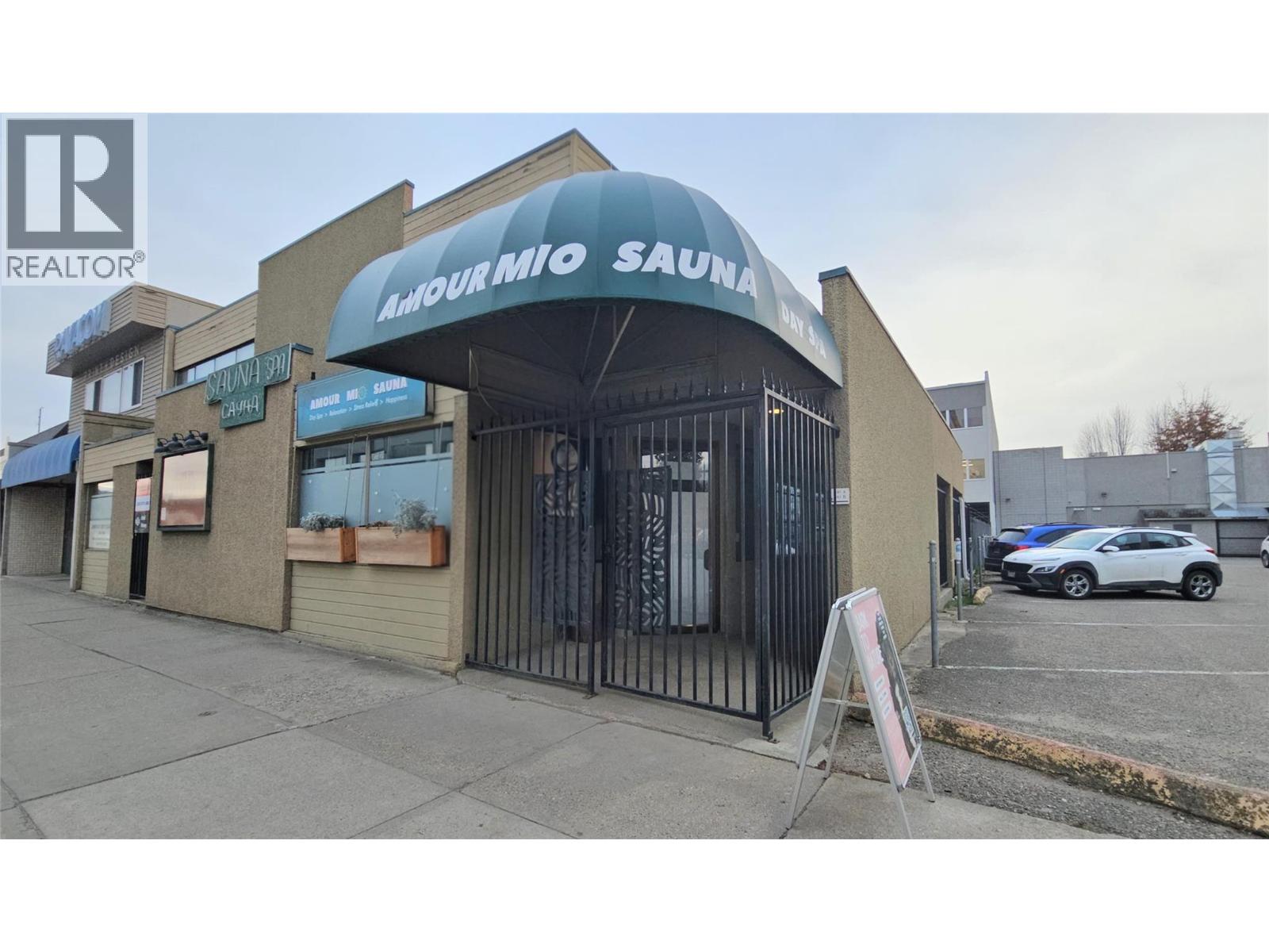 545 Lawrence Avenue Unit# B