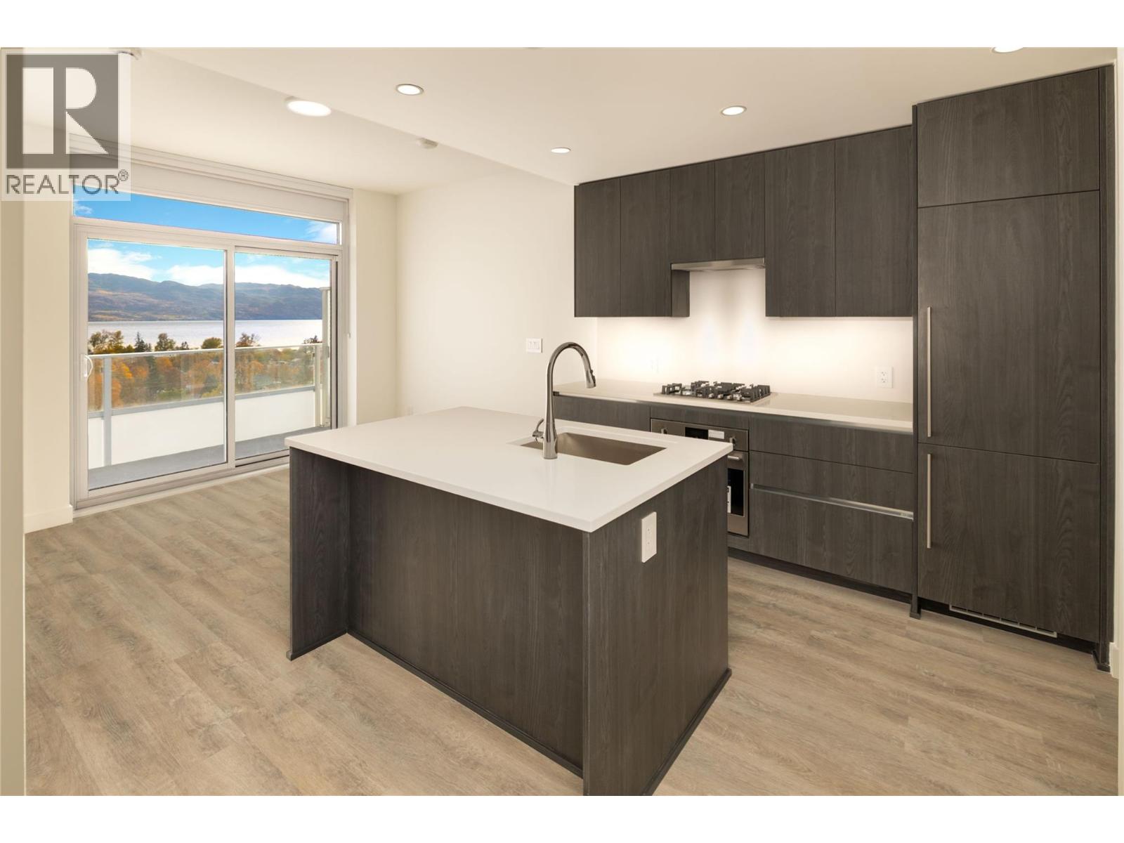 1626 Water Street Unit# 1206
