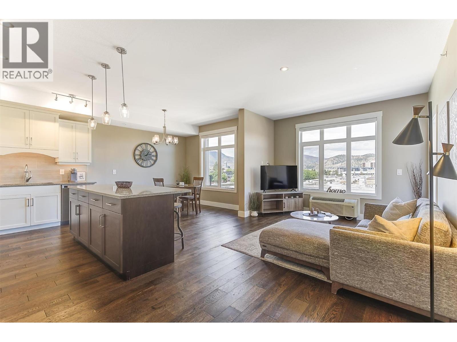 1165 Sutherland Avenue Unit# 405
