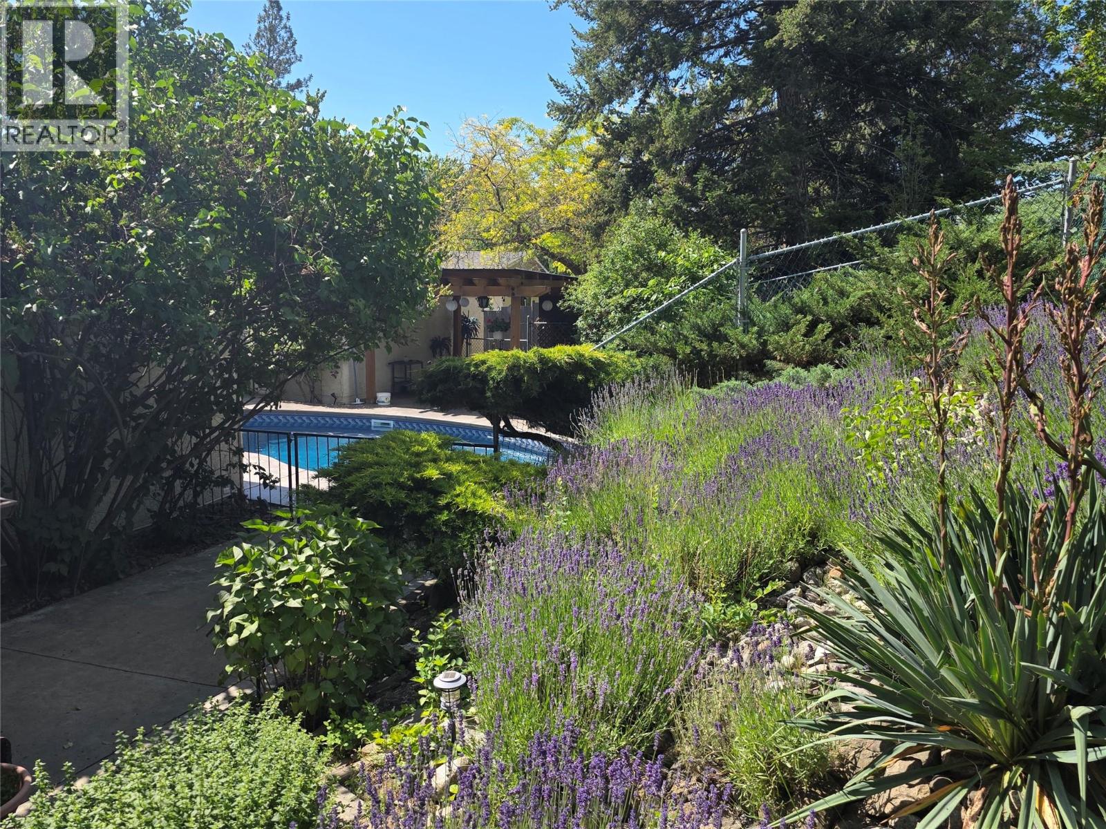48 Caramillo Road