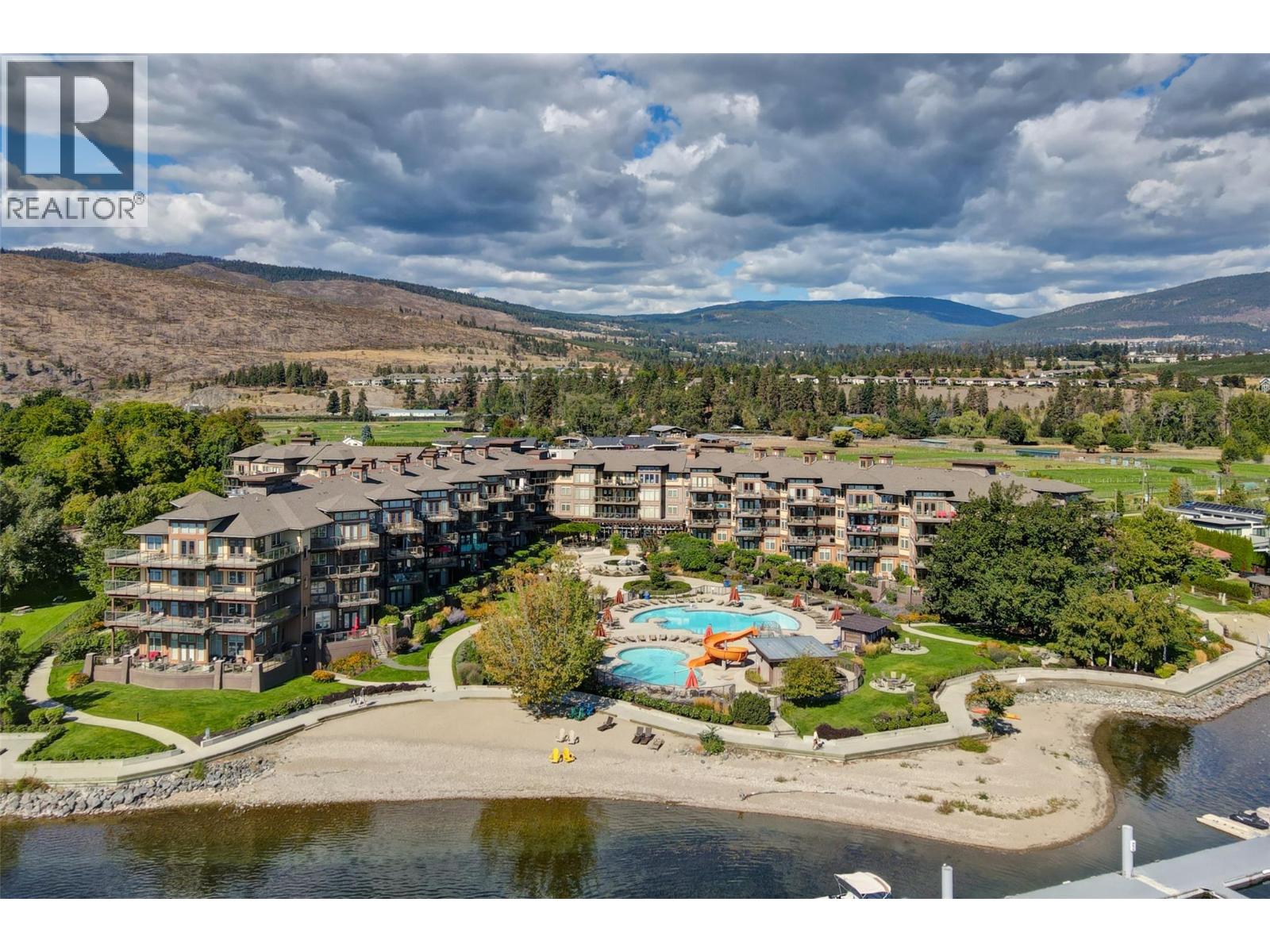 4205 Gellatly Road Unit# 301