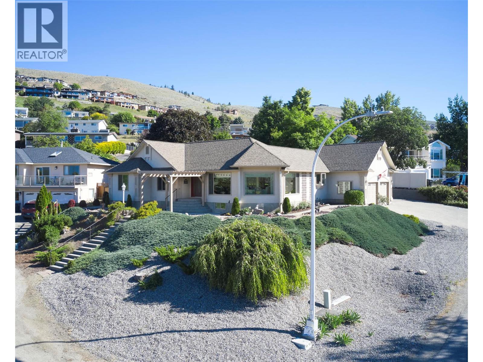 7020 Lakeridge Drive