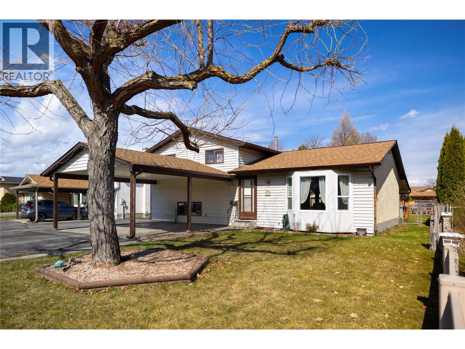 250 Hillaby Avenue