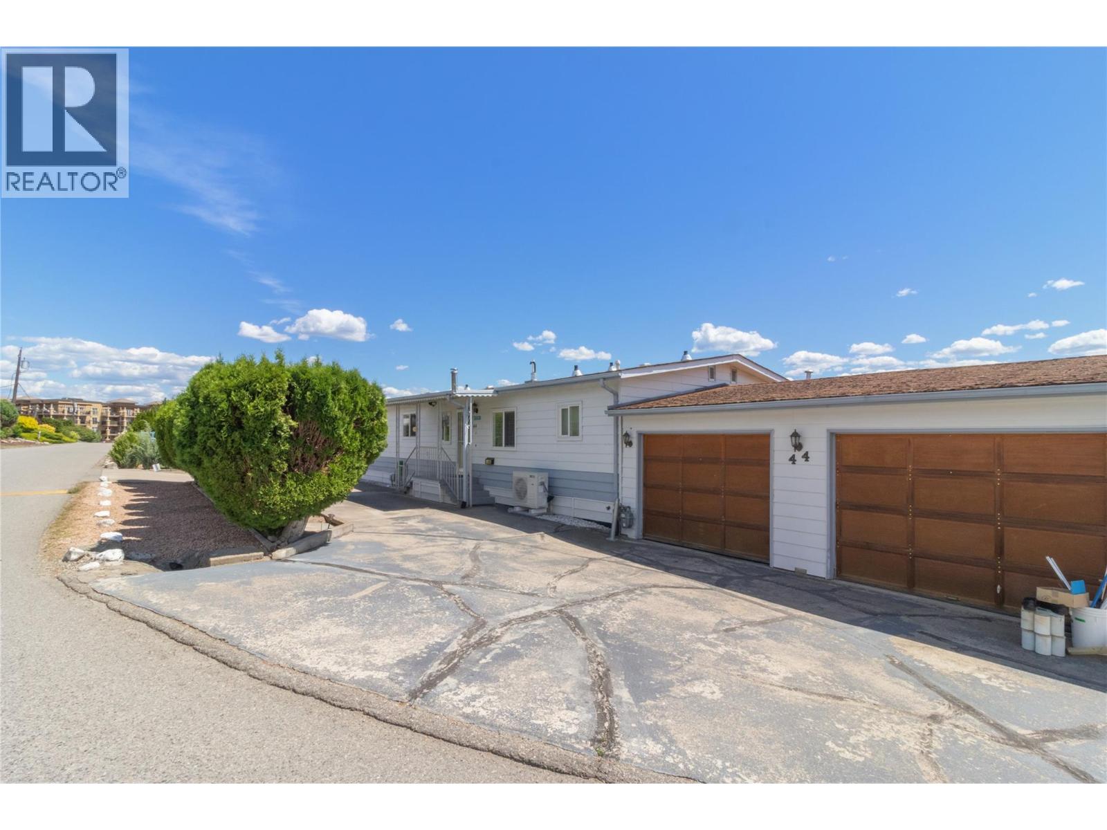 2098 Boucherie Road Unit# 44