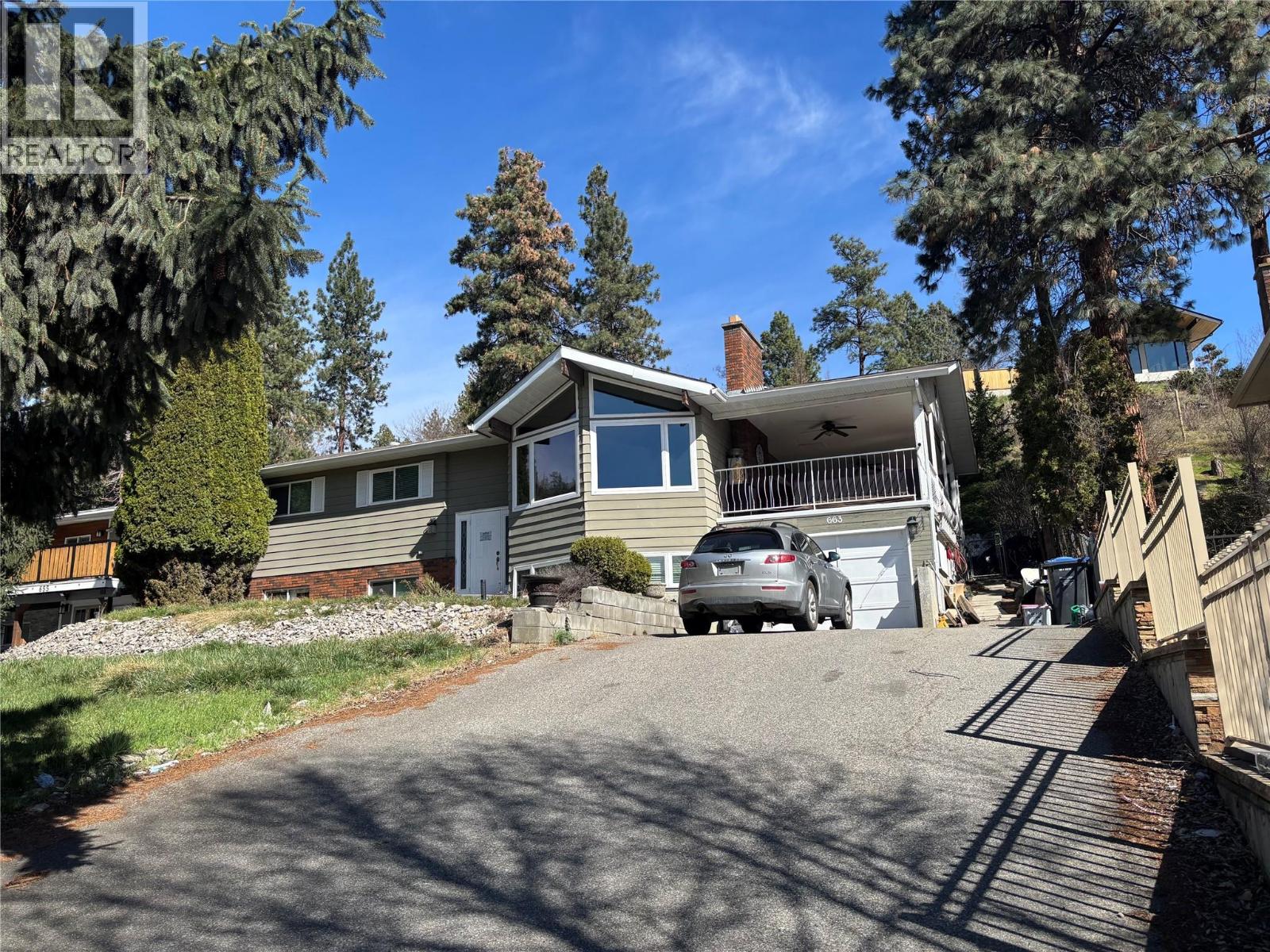 663 Clifton Avenue
