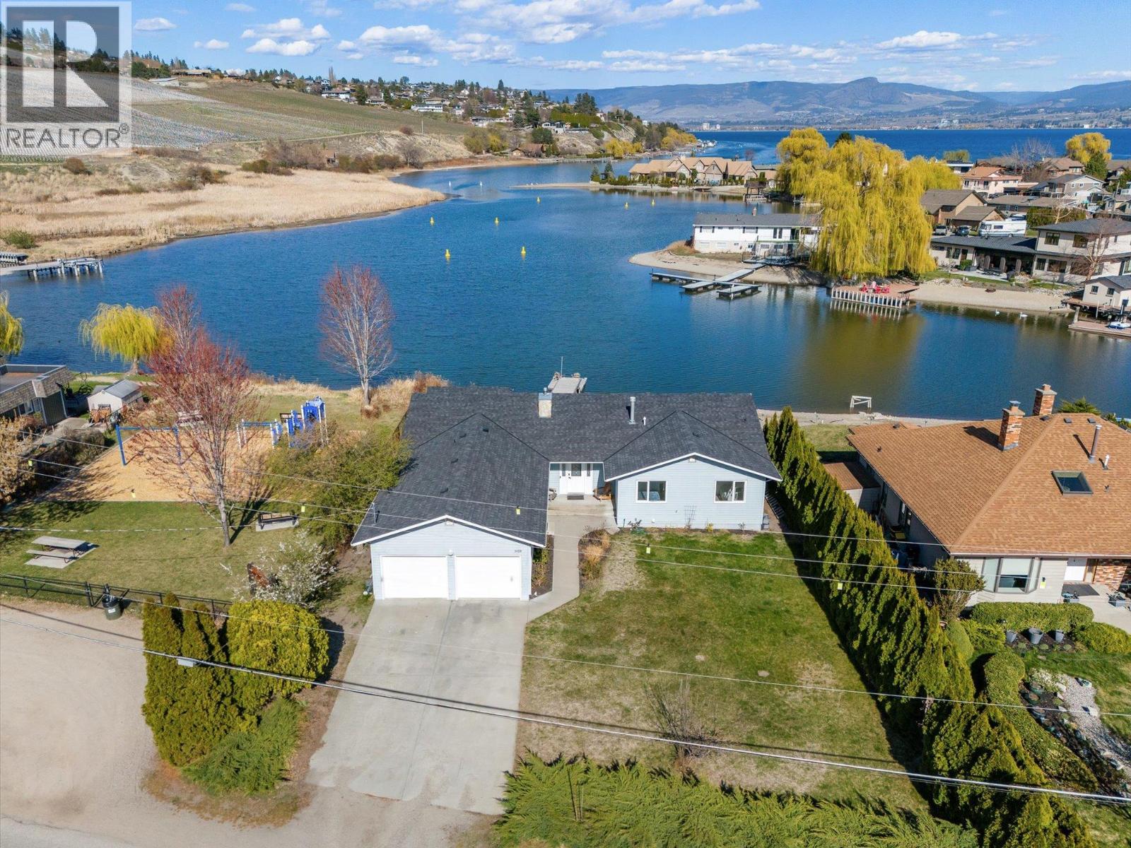 1428 Green Bay Road