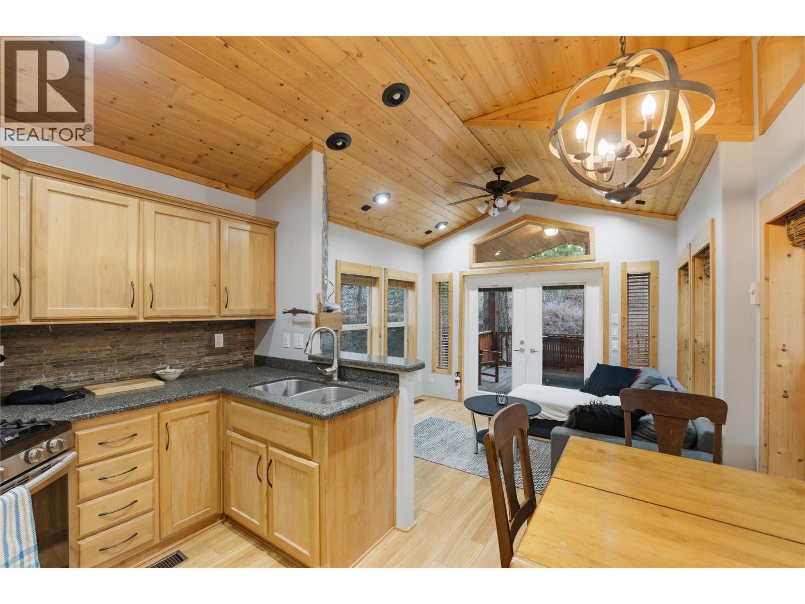 4835 Paradise Valley Drive Unit# 40
