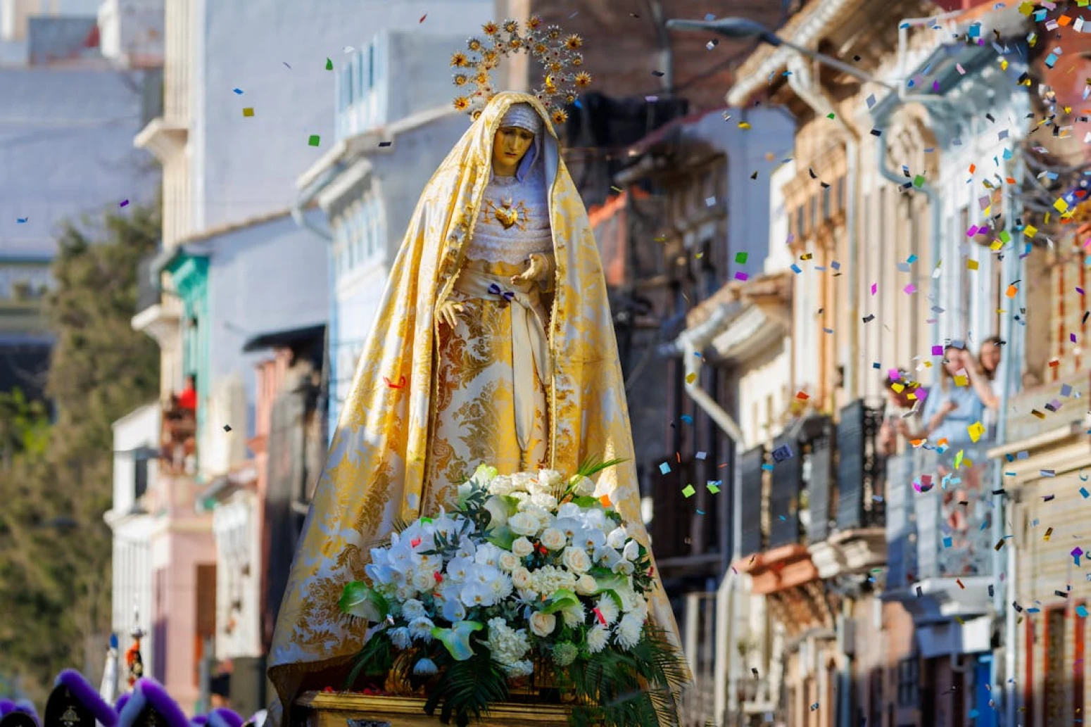 A reli procession