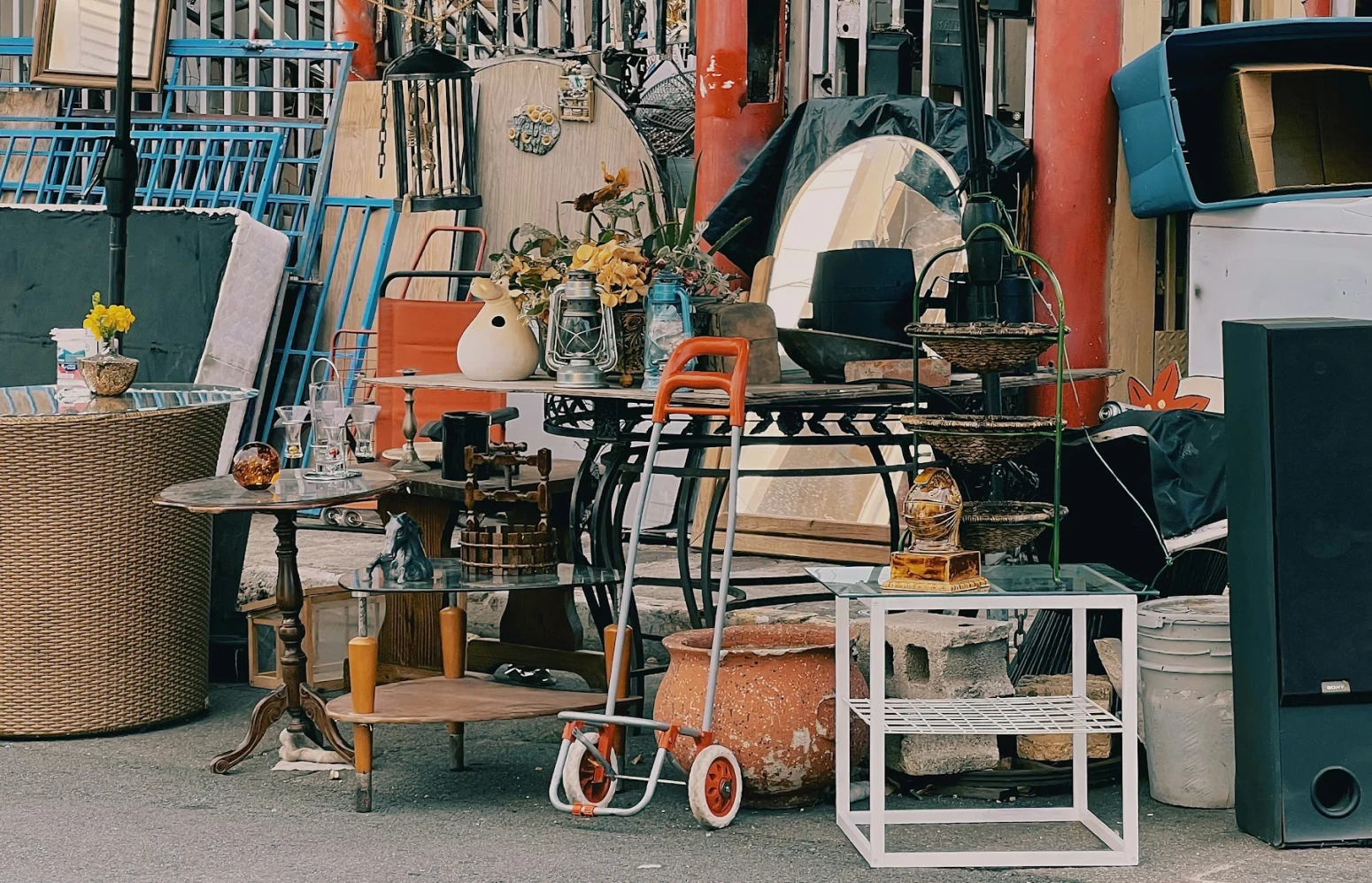Garage sale to fund a gap year in Italy