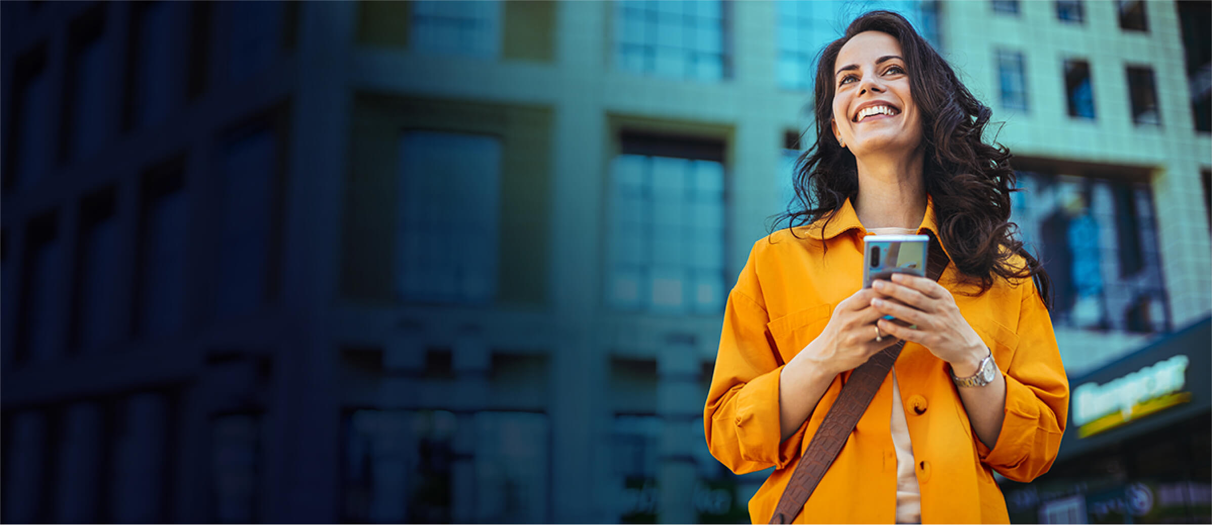 How M1 Drove 55% More Galaxy Sales Through One WhatsApp Conversation 