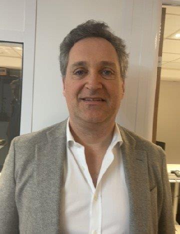 Photo d'Adrien Darragon, président de SATE, entreprise génie électrique tertiaire à Marseille appartenant au Groupe Omnium.