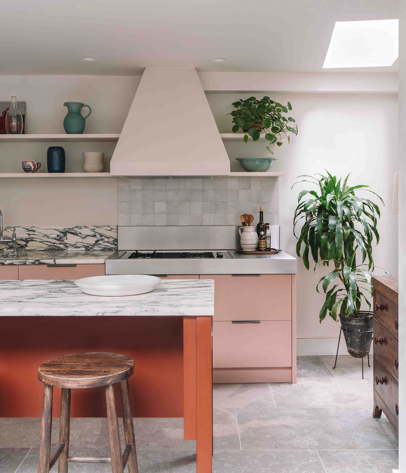 1 of 2 images in a grid showcasing details of the project