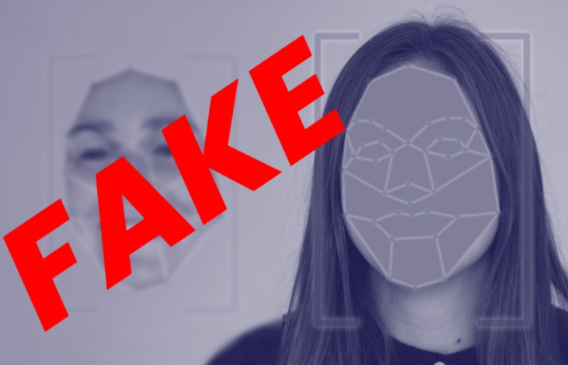 Kvinde med AI-genereret ansigt og ordet fake over