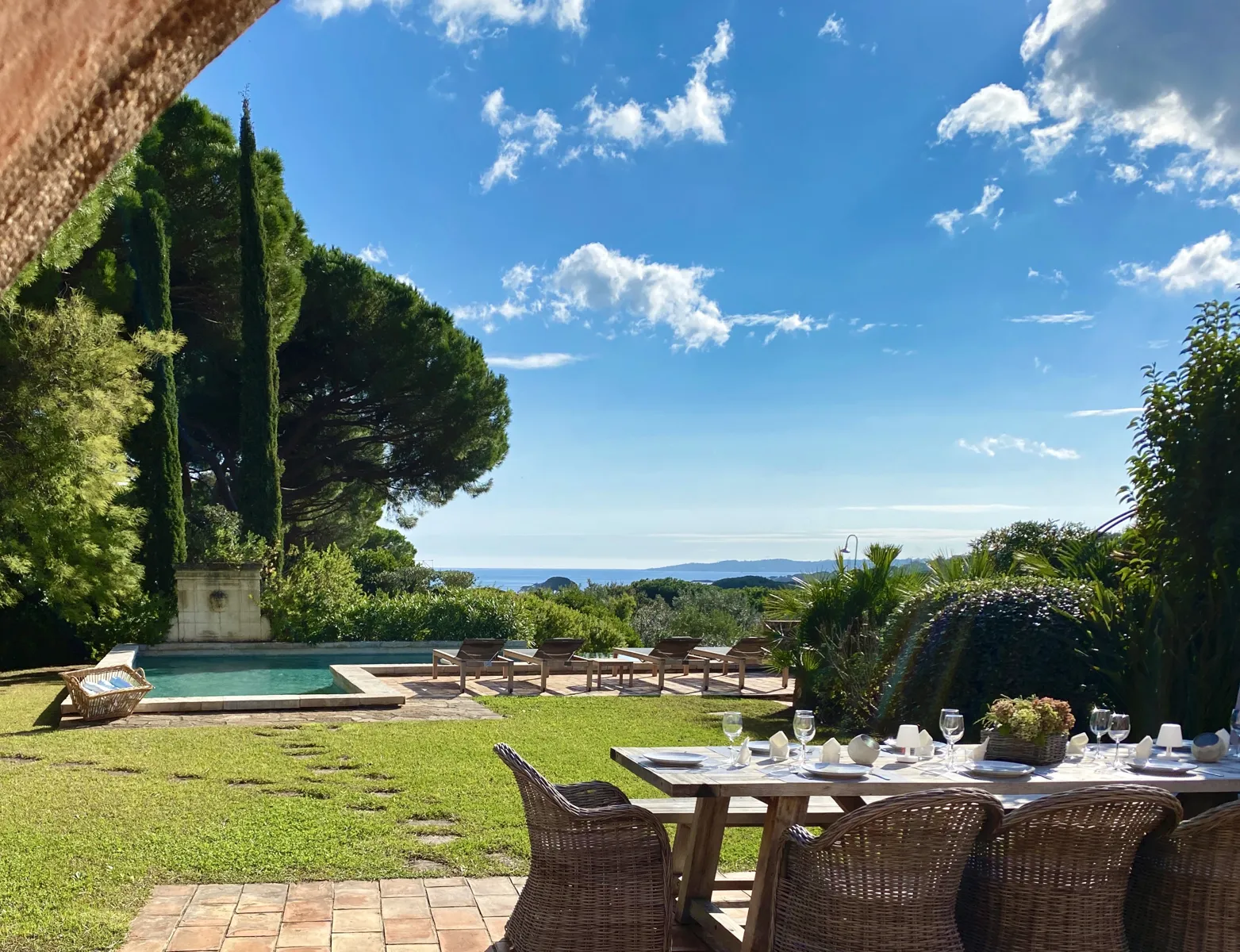 09-location-villa-pieds-dans-eau-sainte-maxime-217