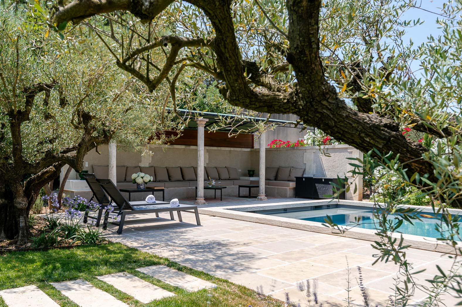 06-location-propriete-piscine-eygalieres-casalino.jpg