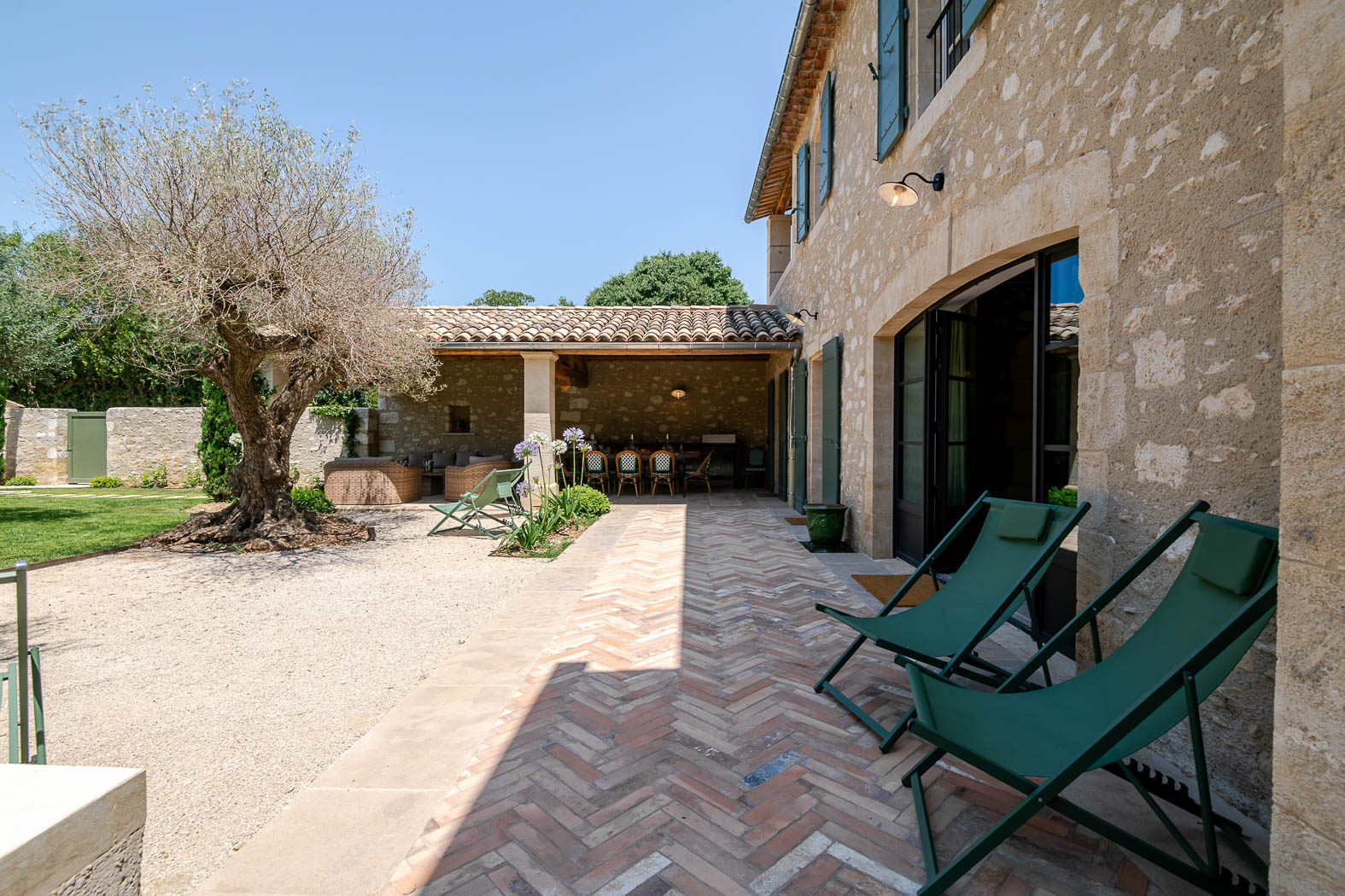 10-location-propriete-piscine-eygalieres-casalino.jpg