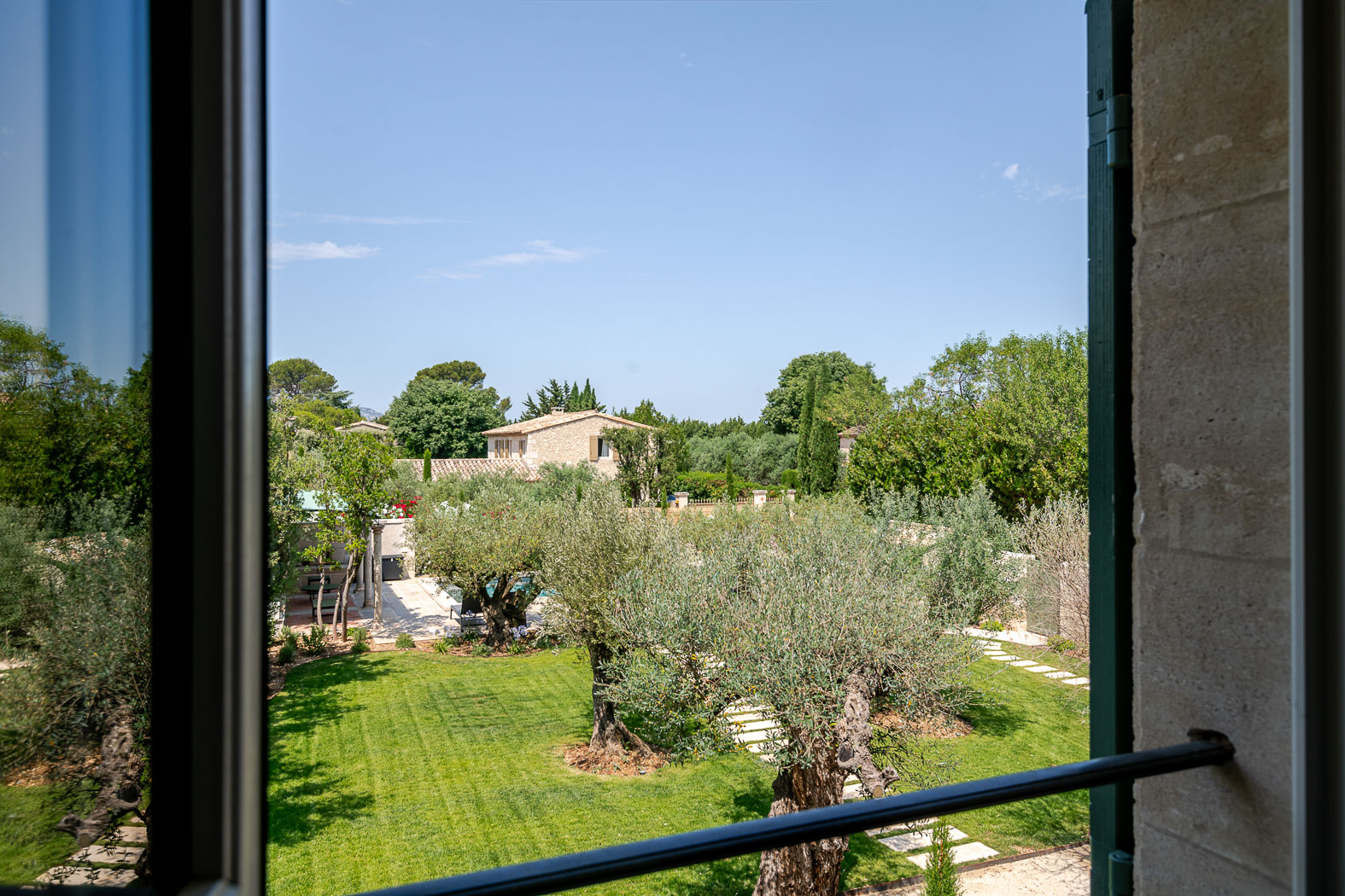 23-location-propriete-piscine-eygalieres-casalino.jpg