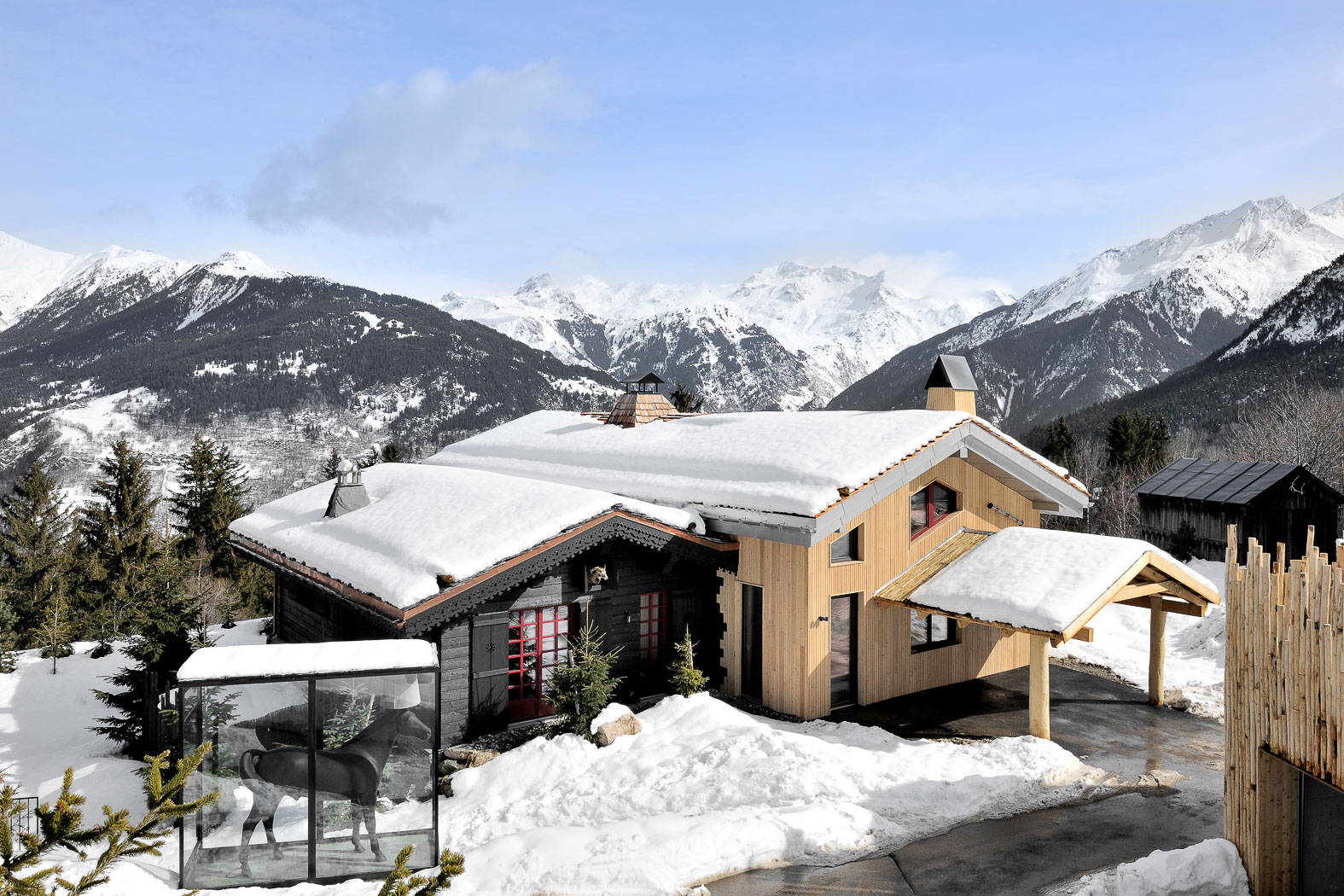 Chalet contemporain avec piscine à Courchevel 1550