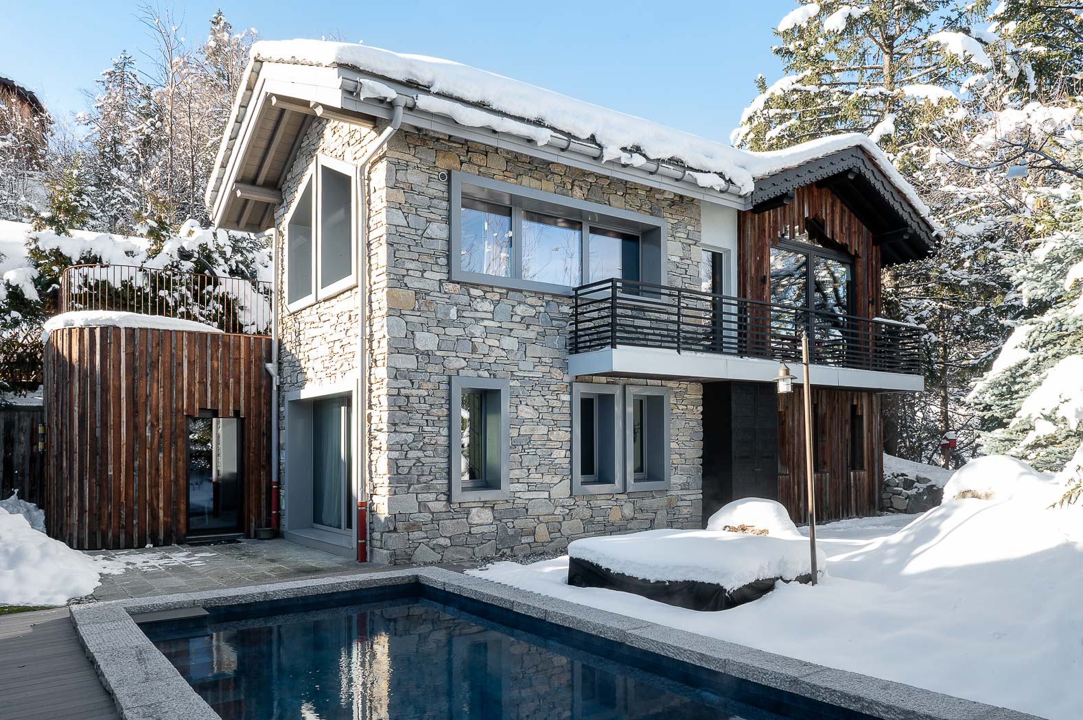Joli chalet avec piscine à Courchevel 1550