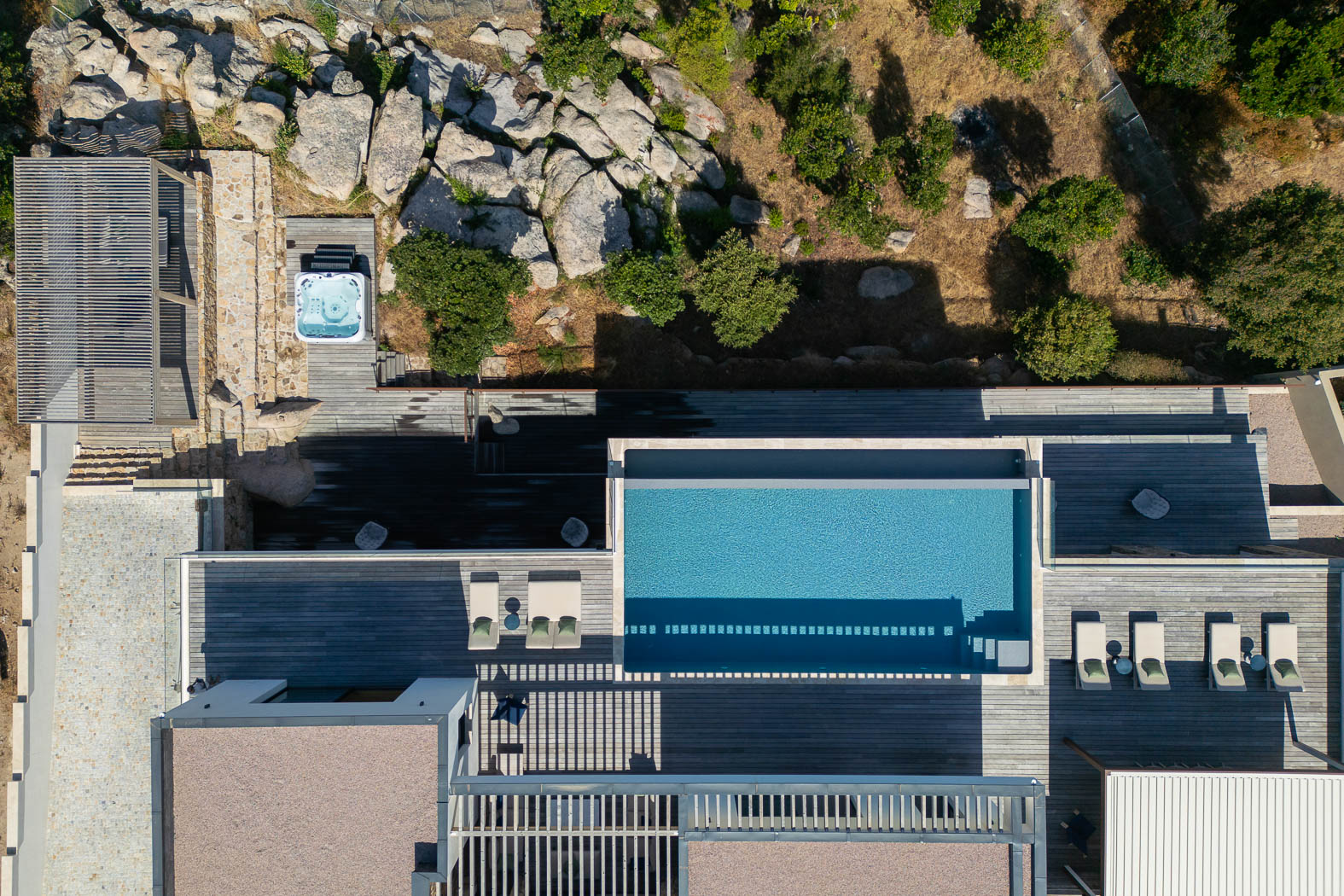 33-location-villa-porticcio-piscine-casalino.jpg