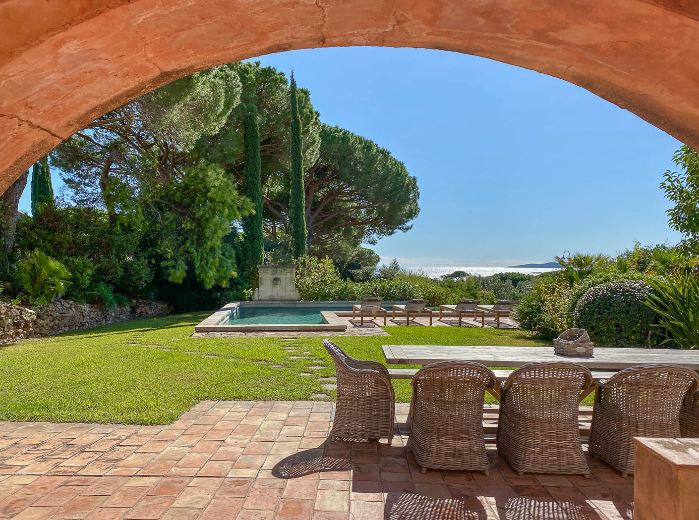 03-location-villa-piscine-sainte-maxime-saint-tropez-casalino.jpg