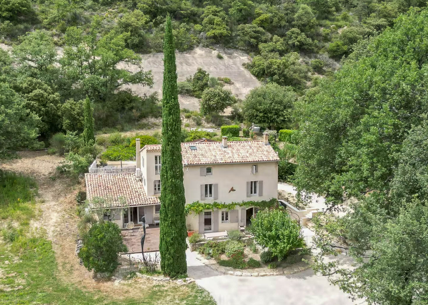 05-location-mas-piscine-vaucluse-casalino.jpg
