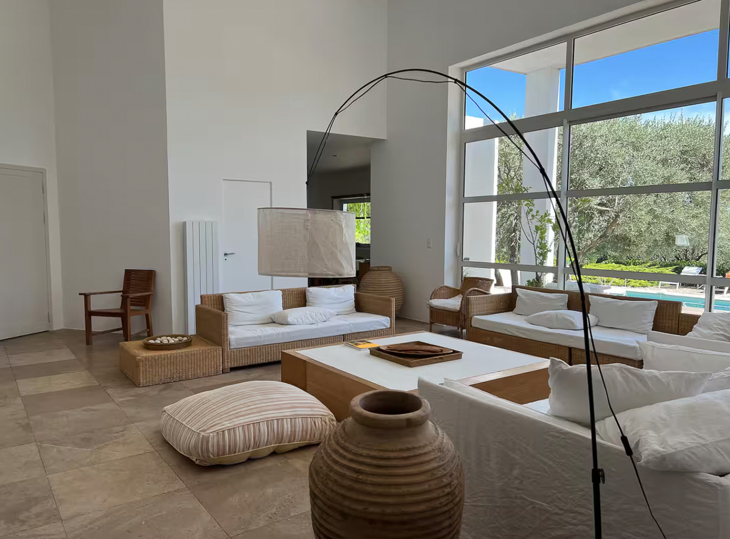 05-location-villa-piscine-marseille-casalino.jpg