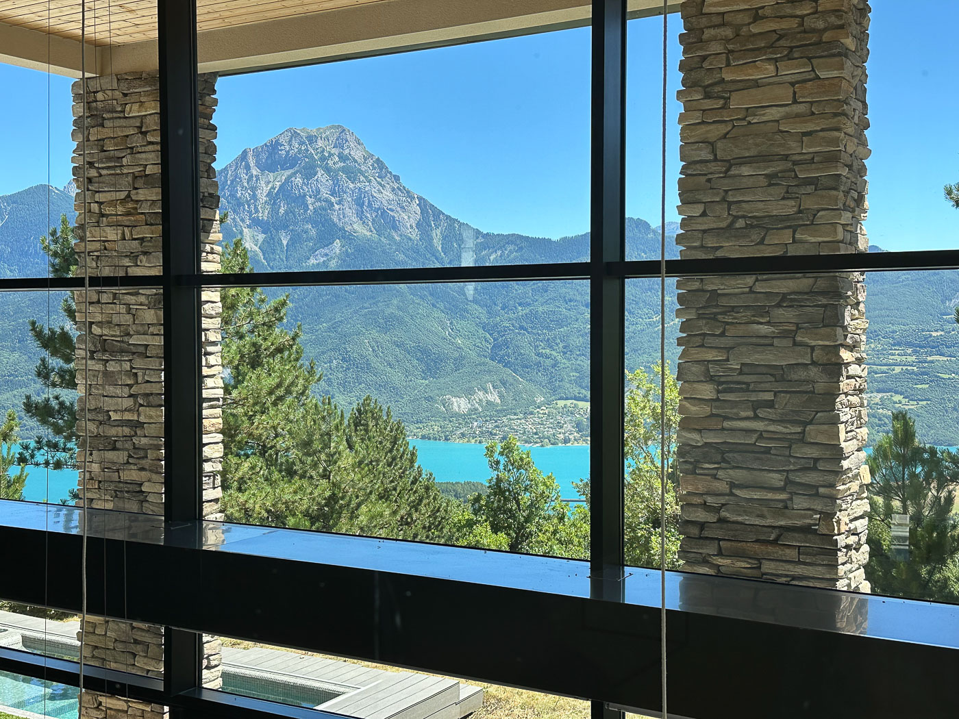 08-location-propriete-piscine-lac-serpencon-casalino.jpg