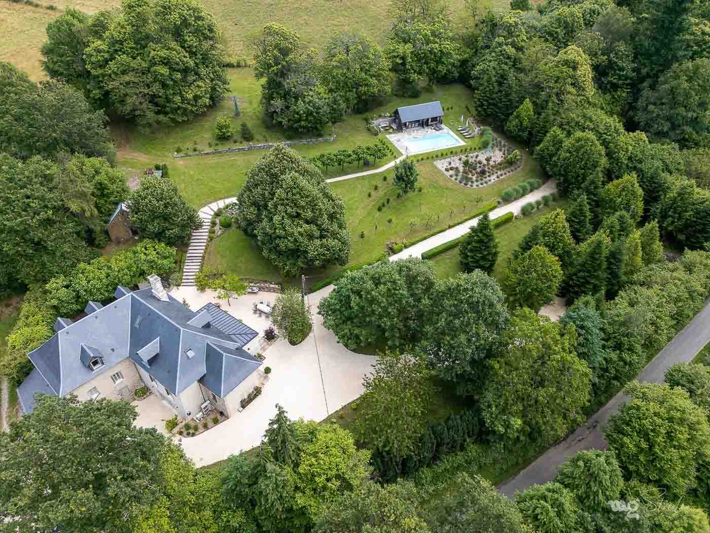 Demeure de campagne avec piscine en Corrèze