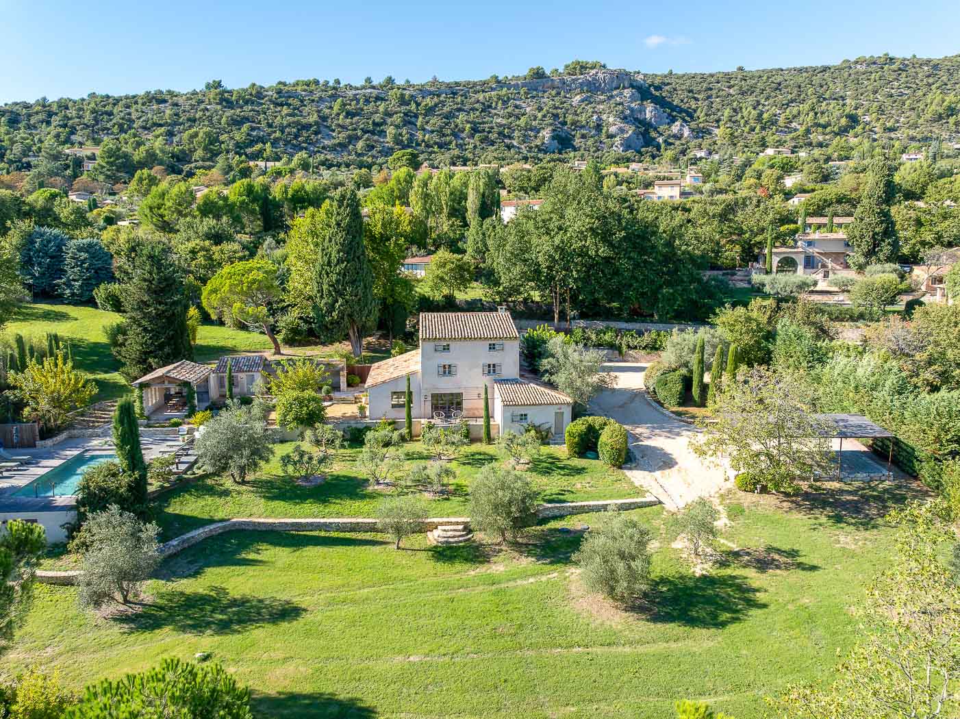 02-location-mas-piscine-luberon-casalino.jpg