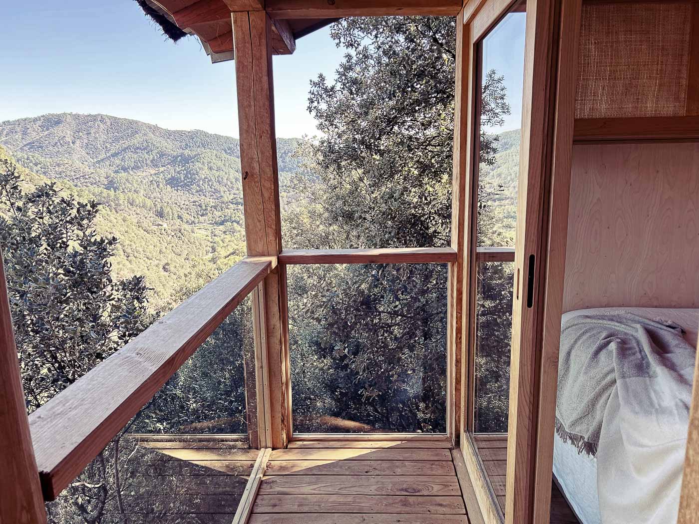 17-location-cabane-perchee-cevennes-casalino.jpg