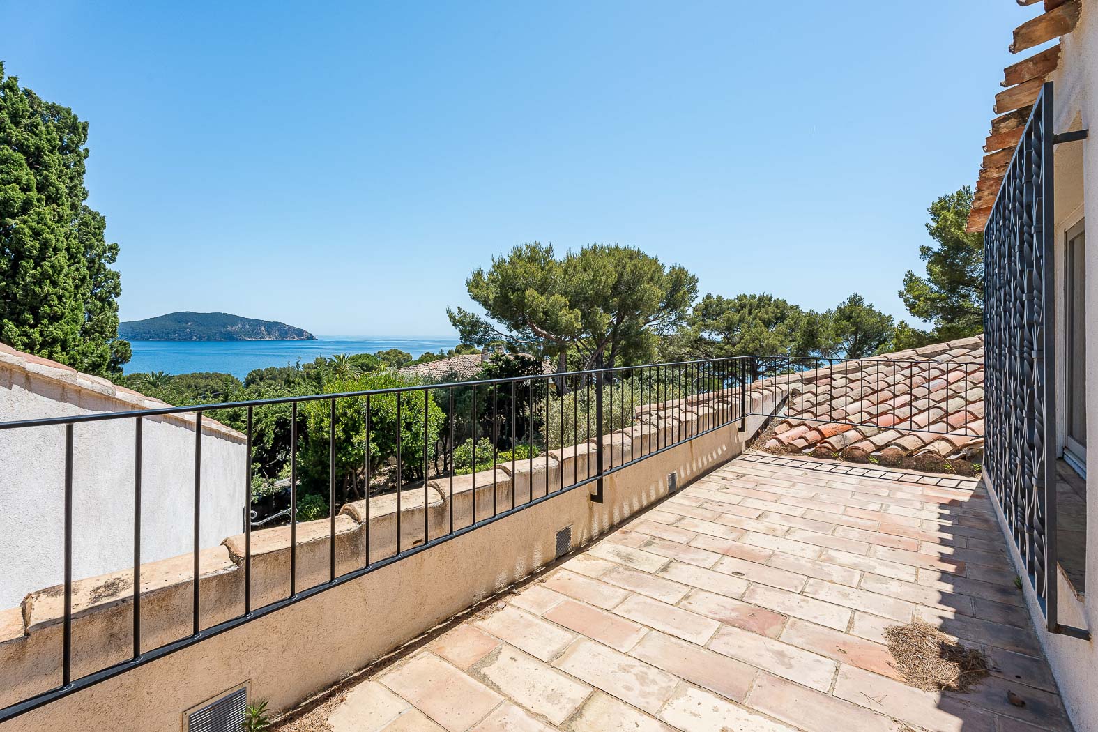 30-location-villa-piscine-ciotat-casalino.jpg