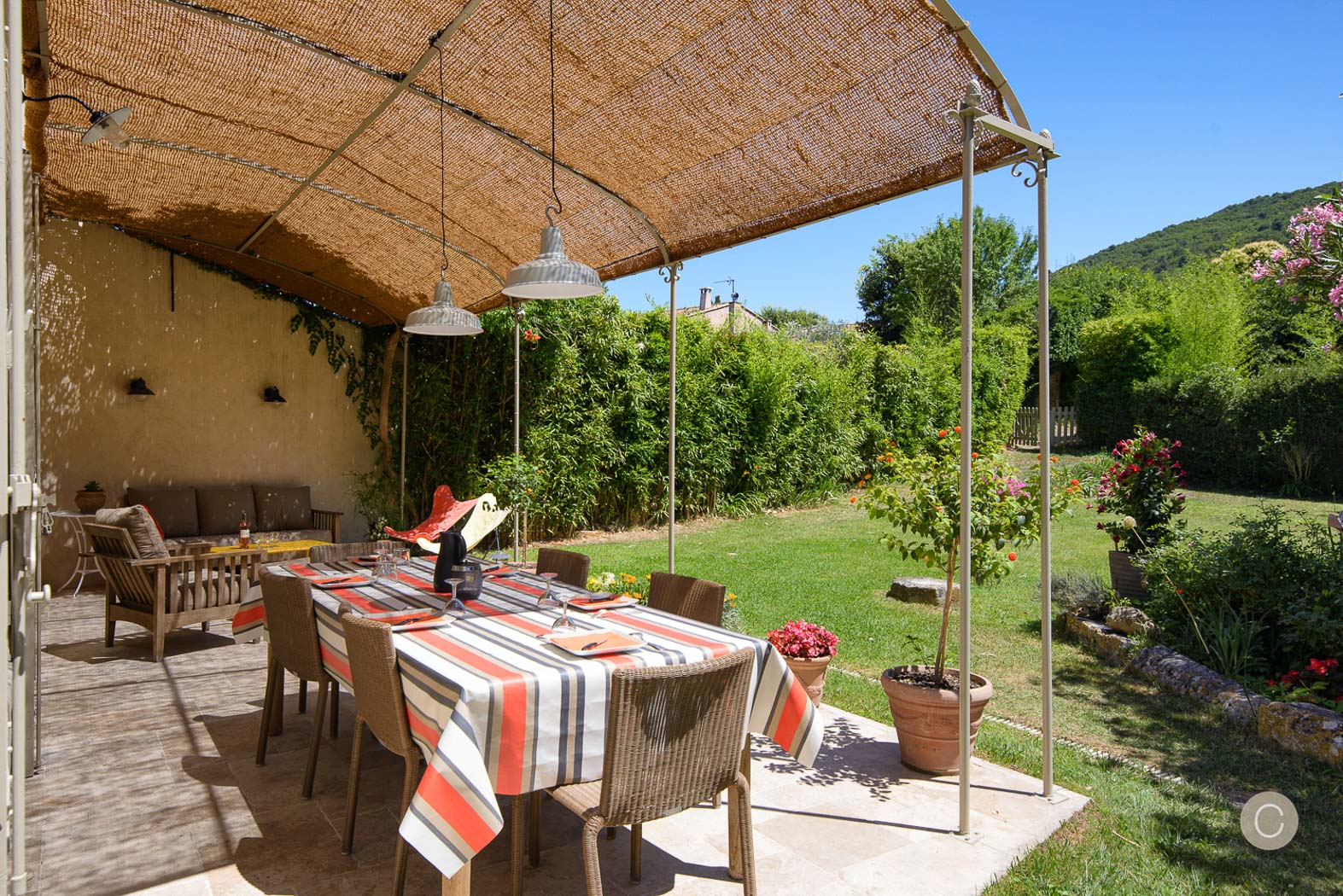01-casalino-maison-piscine-provence.jpg