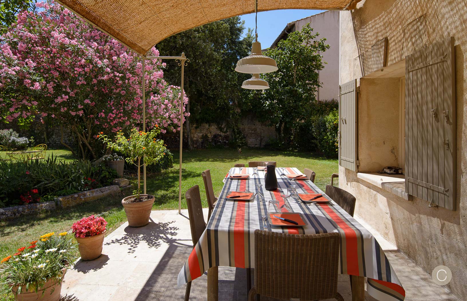 12-casalino-maison-piscine-provence.jpg