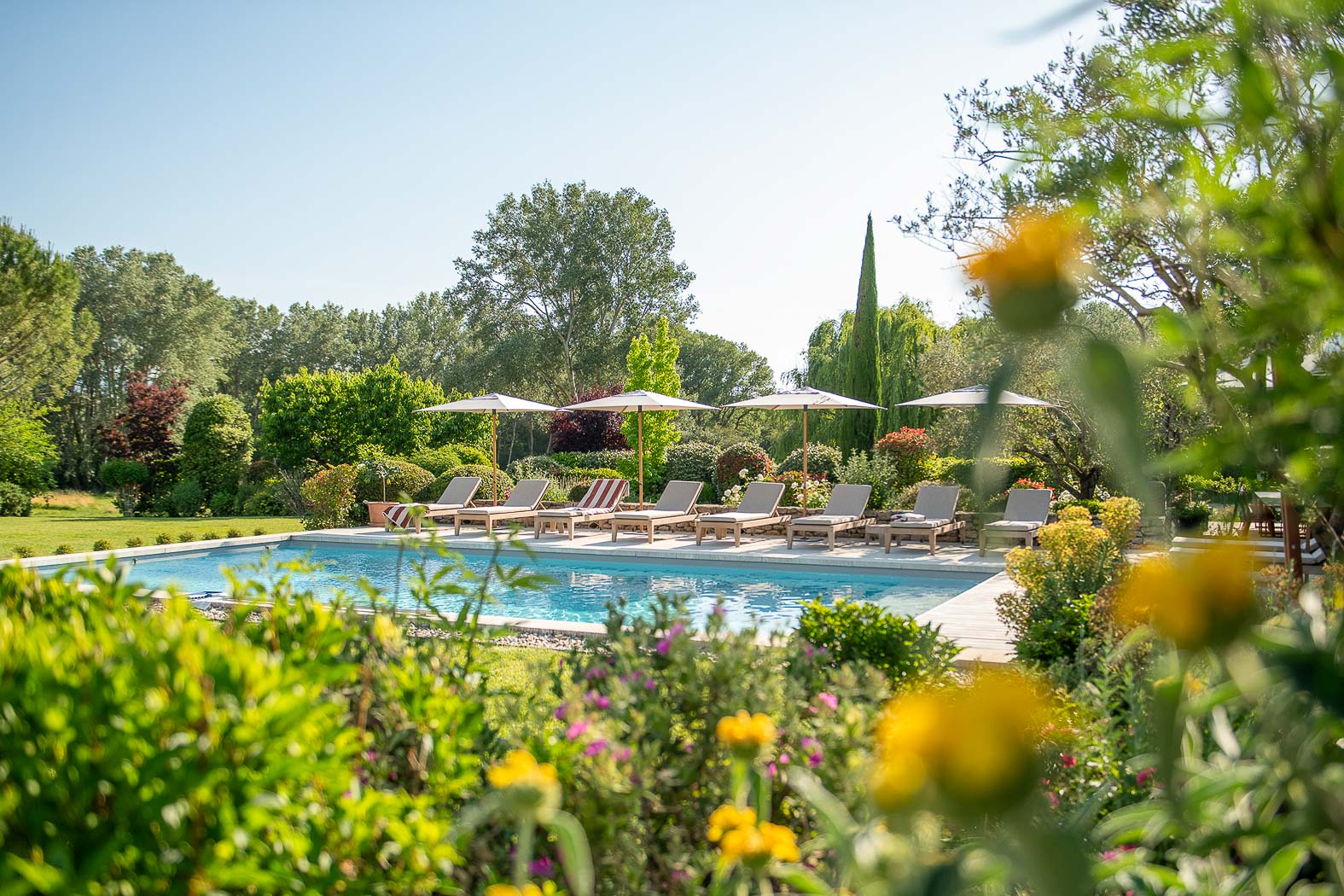 04-rental-farmhouse-pool-gordes-casalino.jpg