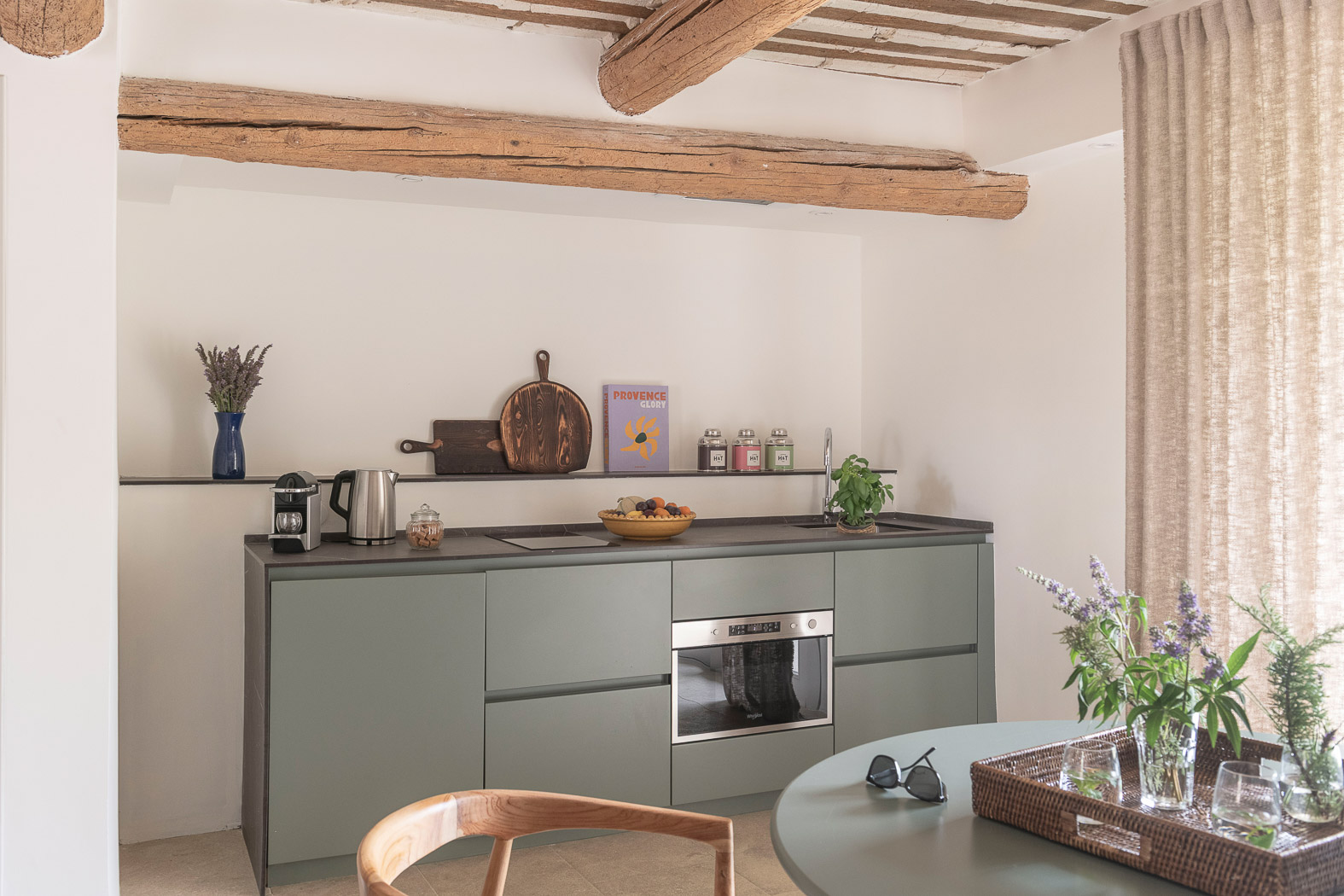 24-rental-farmhouse-pool-gordes-casalino.jpg