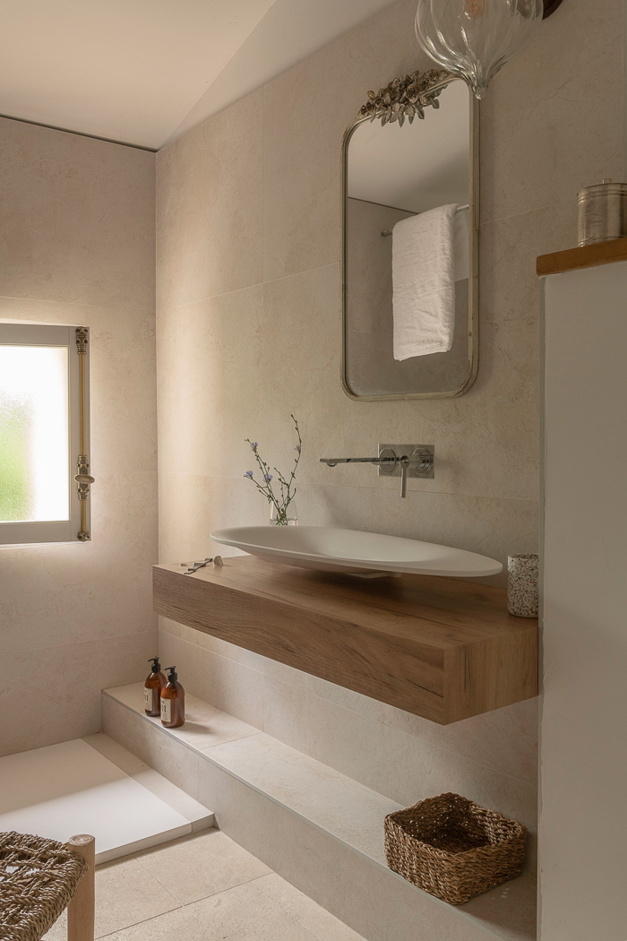 27-rental-farmhouse-pool-gordes-casalino.jpg